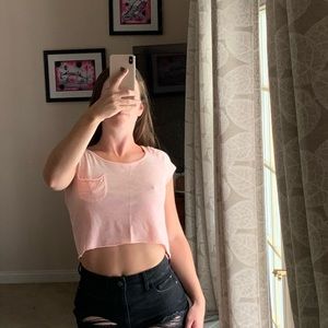 ✨pink cropped tee✨